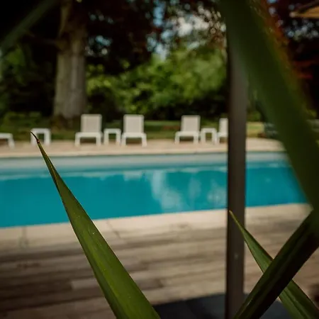 Relais M