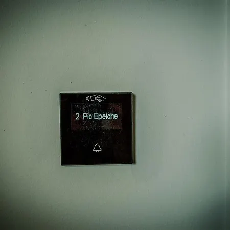 Relais M