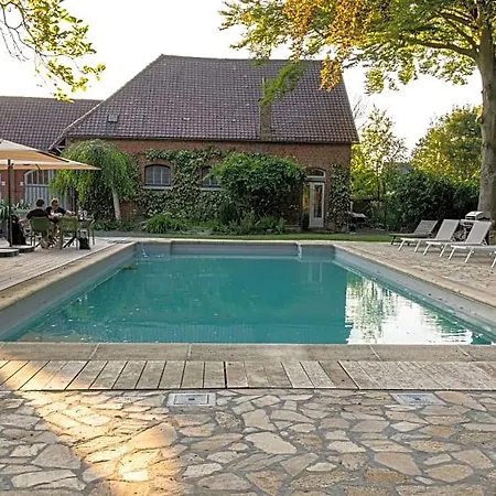 Relais M