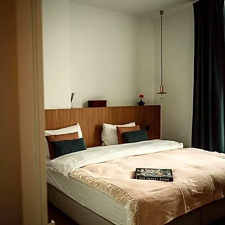 Relais M