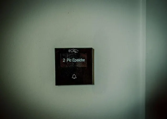Relais M